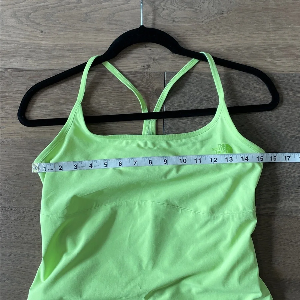 North Face Women's Arque Hike Dress in Sharp Green Built In Shorts Athletic - Picture 12 of 16